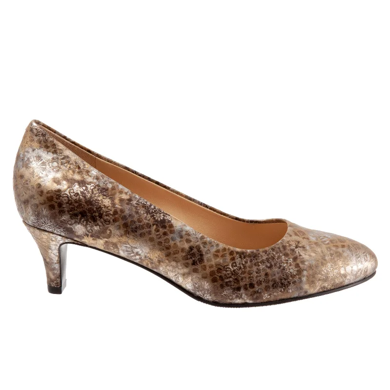 Trotters Fab T1905-263 Womens Gold Wide Leather Slip On Pumps Heels Shoes